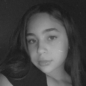 Meet your Posher, Lorena